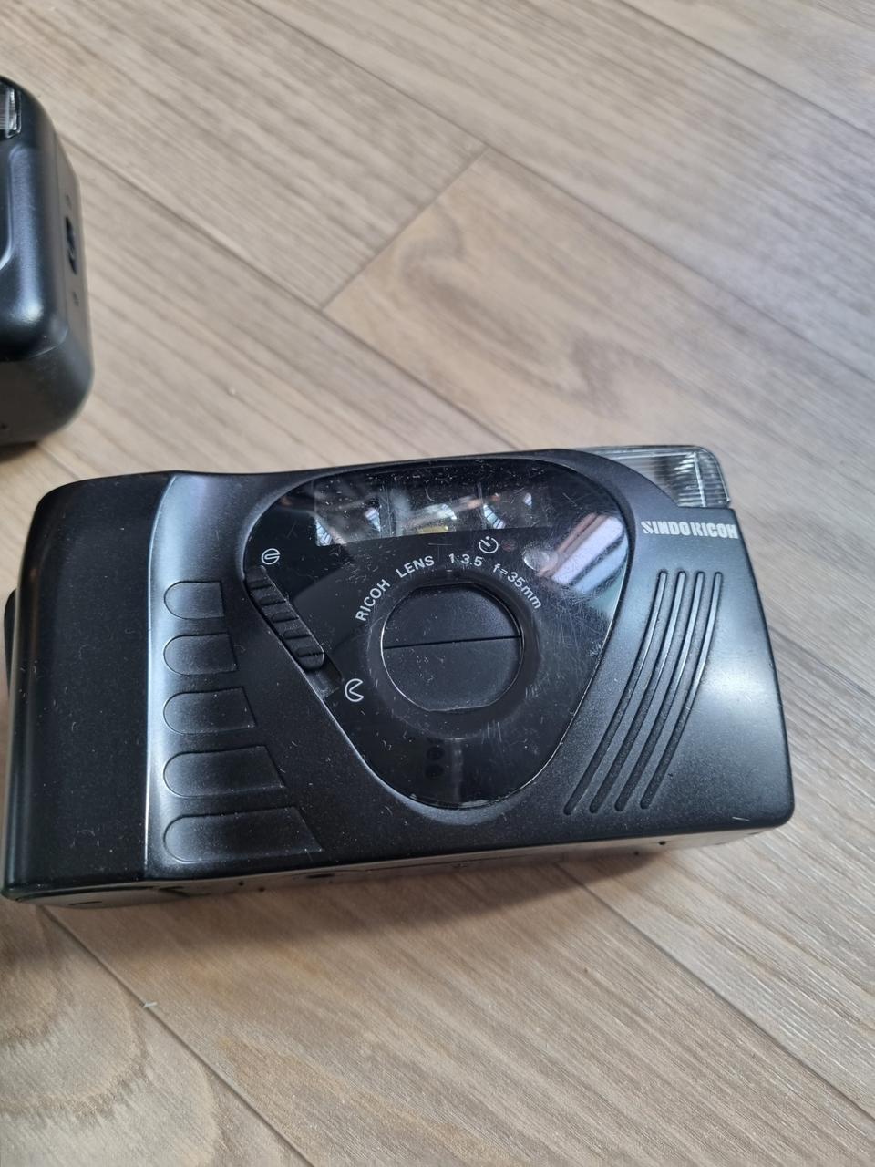 신도리코 필름카메라