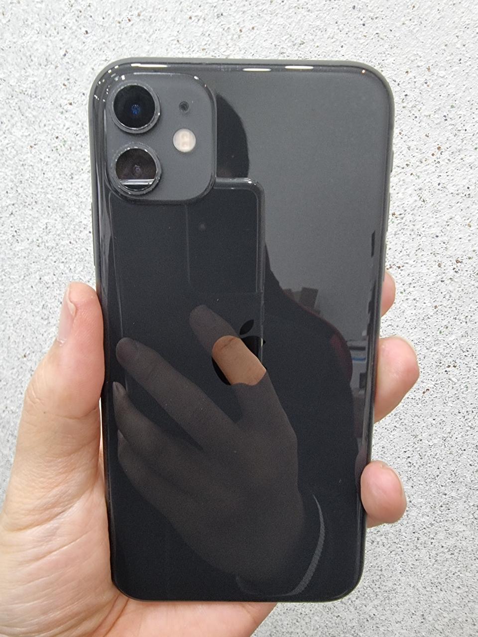 아이폰11 배터리100 판매합니다