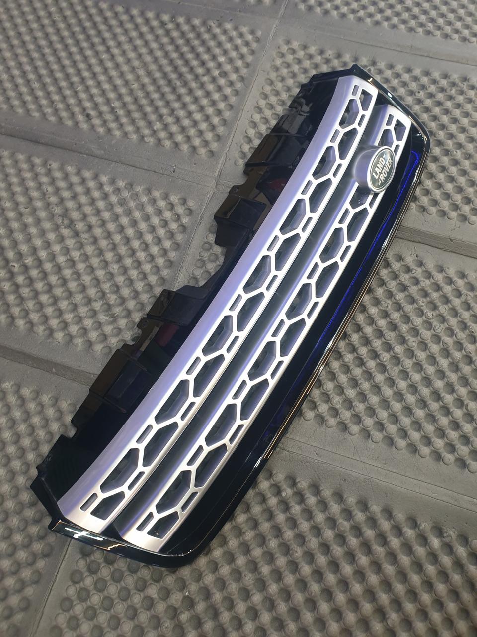 랜드로버 디스커버리 스포츠 순정그릴