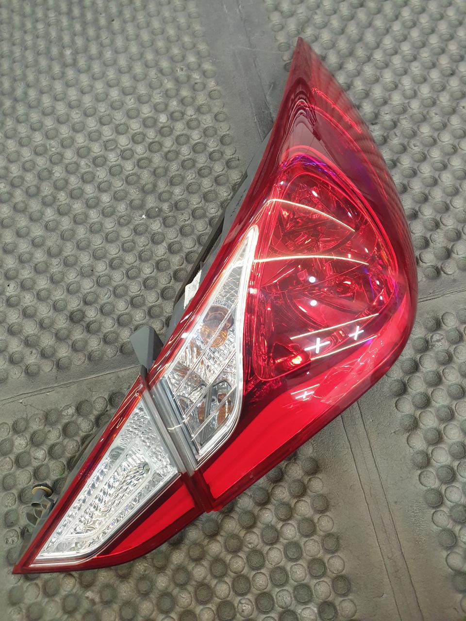 YF소나타Y20 조수석 테일램프