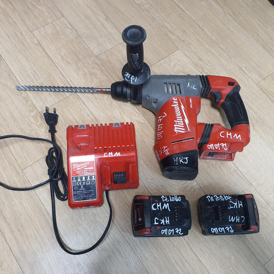 밀워키 충전함마드릴 m18 chp