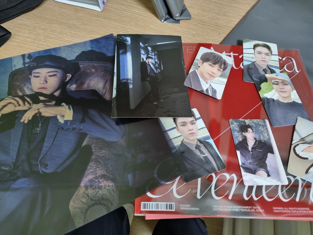 아타카 세븐틴 원우,버논,호시,승관+덤(위버스 특전)