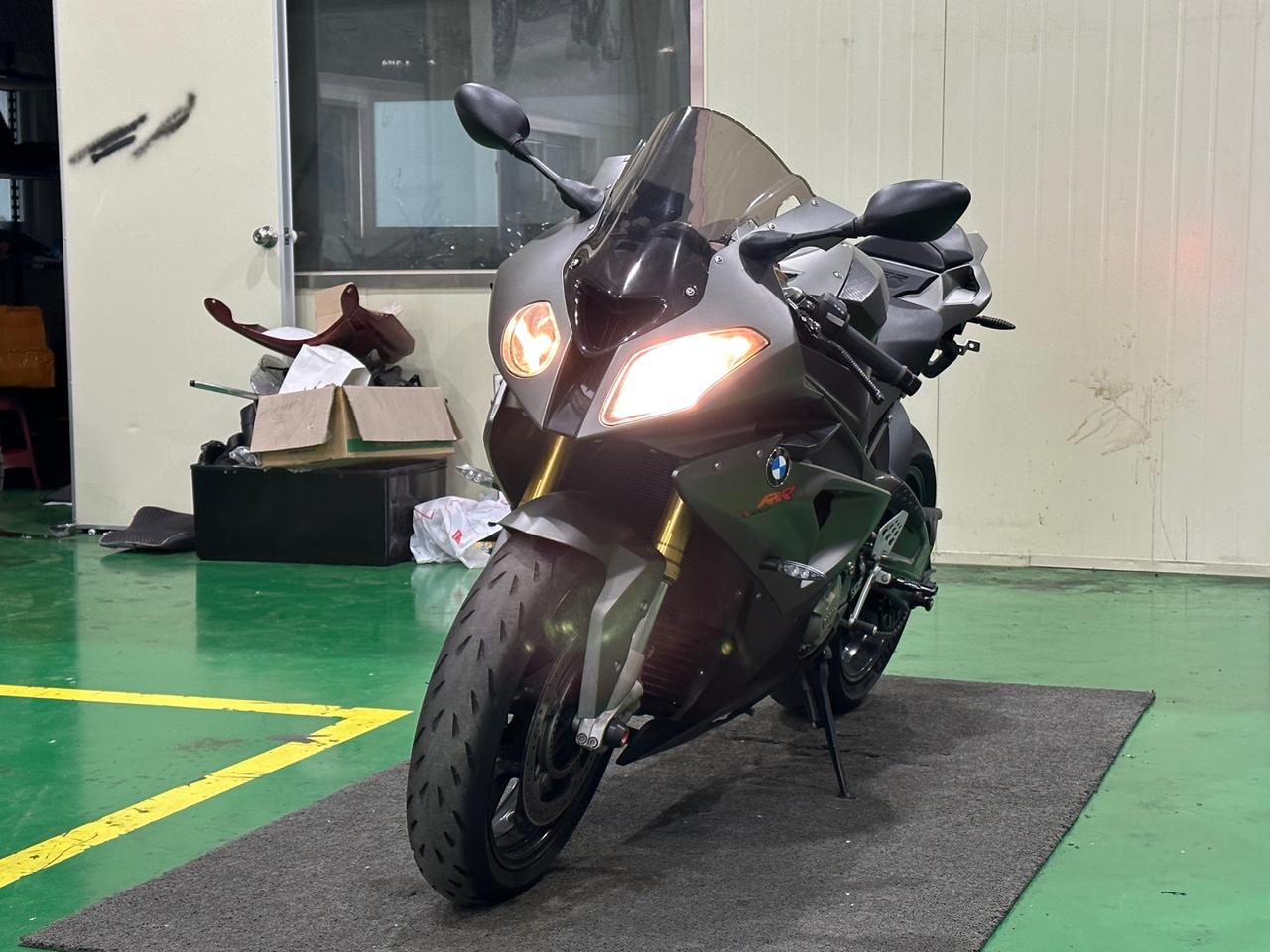 BMW S1000RR 2011년식 완벽관리차량 신차급중고모델 전국최저가로 판매합니다.