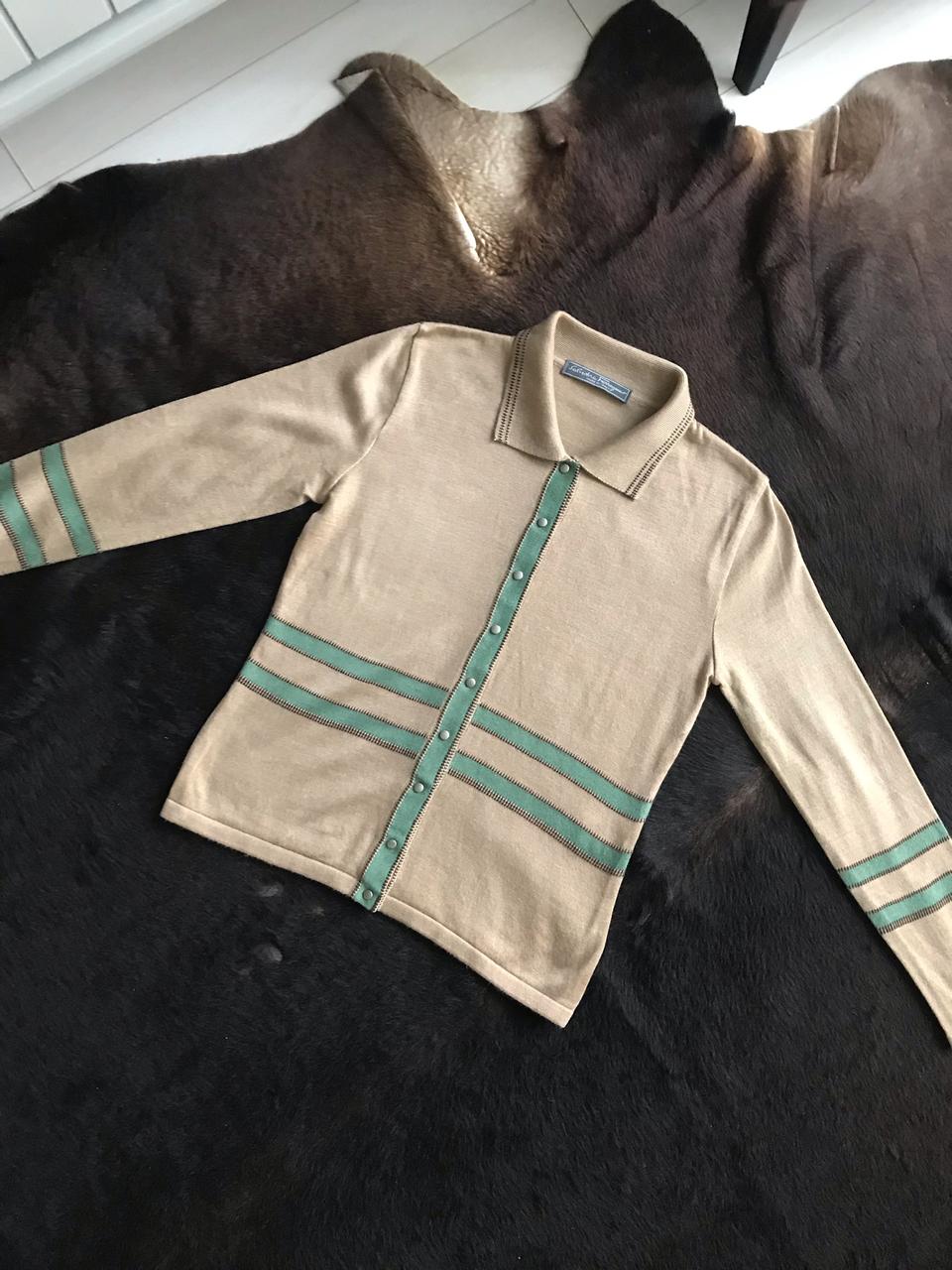 (정품)살바토레 페라가모 울100프로가디건 여성용