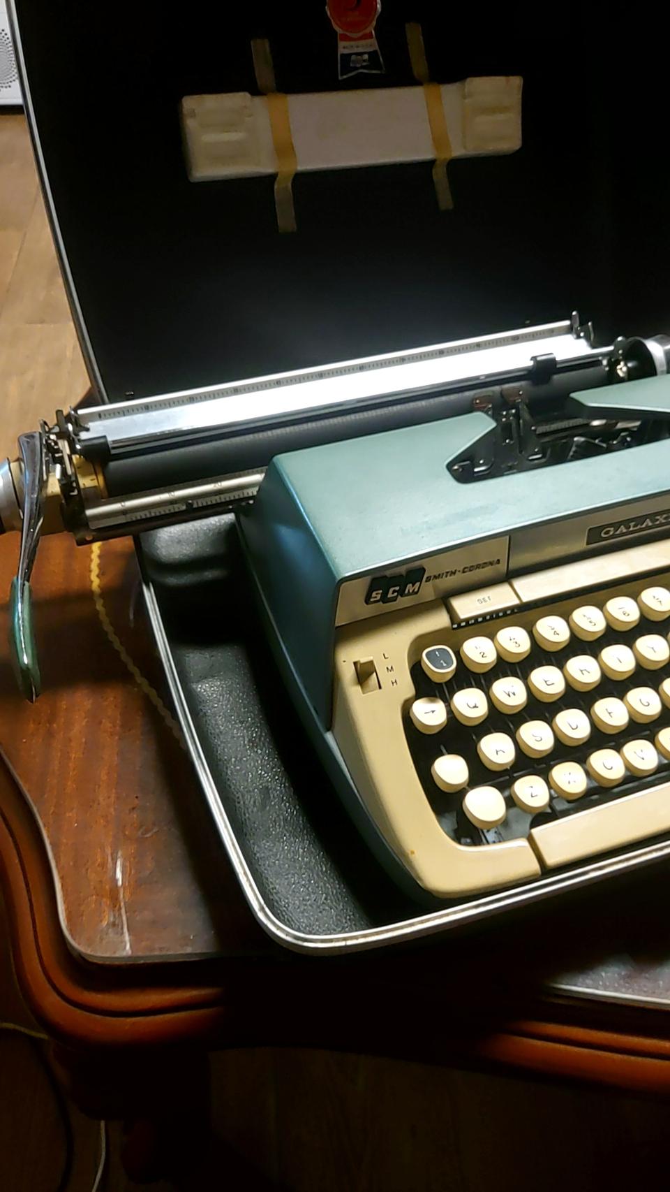 스미스 코로나 ㅡ 타자기