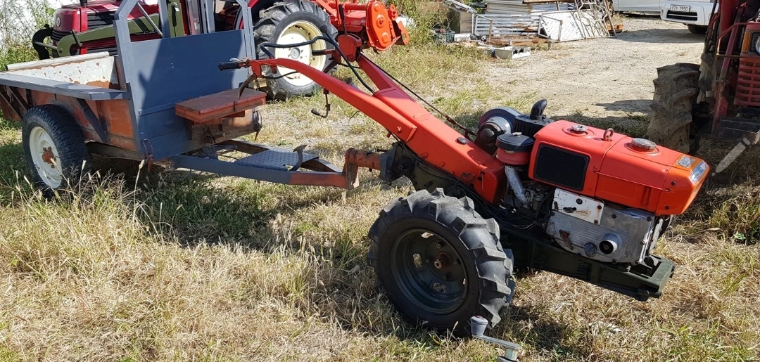 대동경운기와 추레라