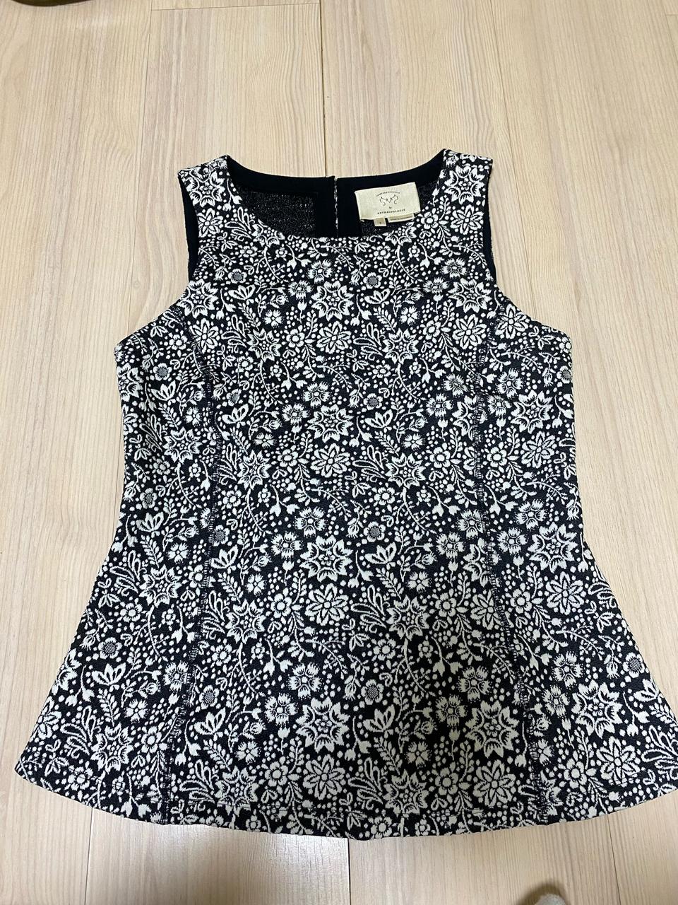 Anthropologie 자가드 탑