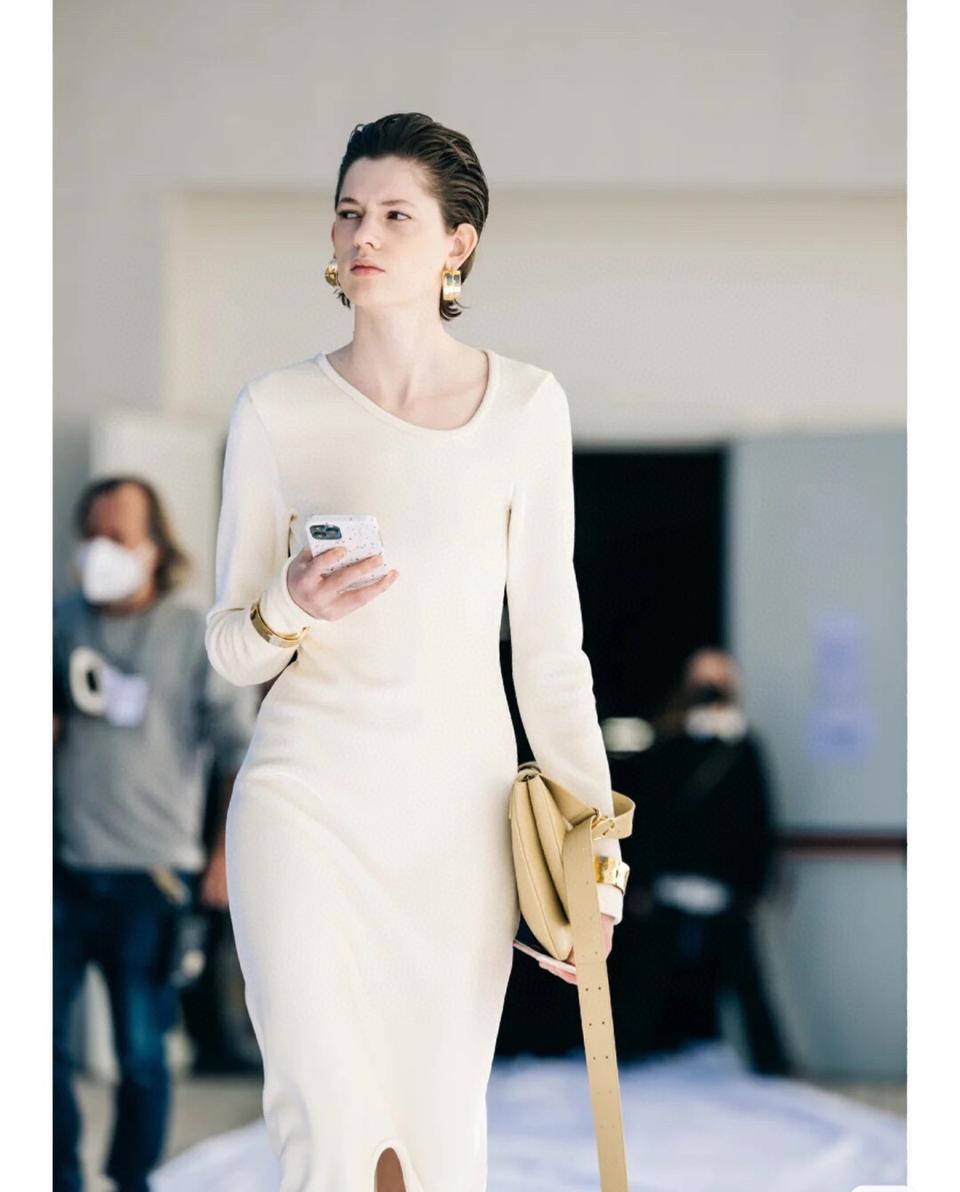 JIL**벨벳 롱원피스 긴팔 원피스 반짝하는 벨벳원단