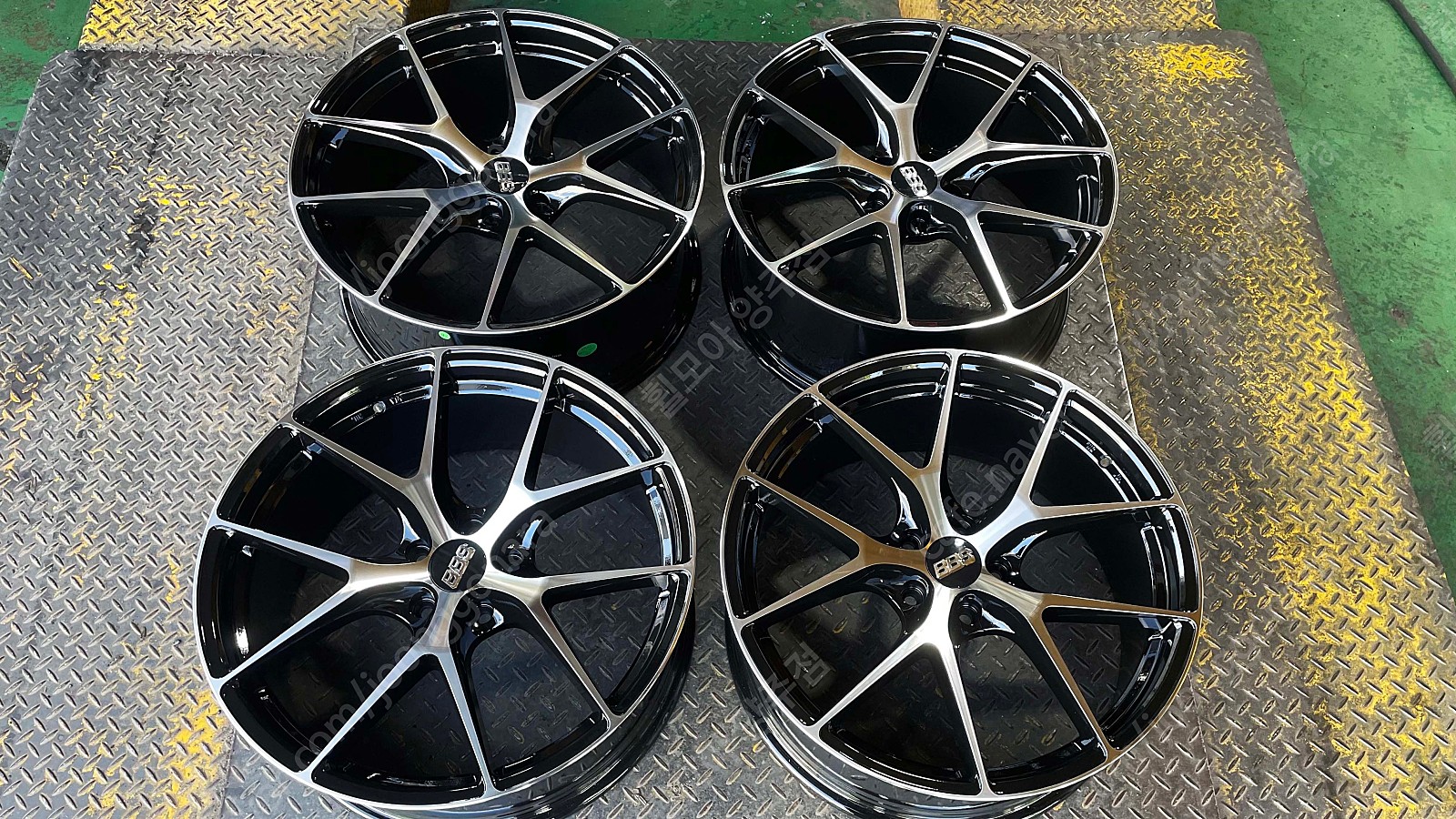 19인치 BBS.CIR.ST 블랙폴리쉬 플로우포밍 신품휠 1대분판매합다