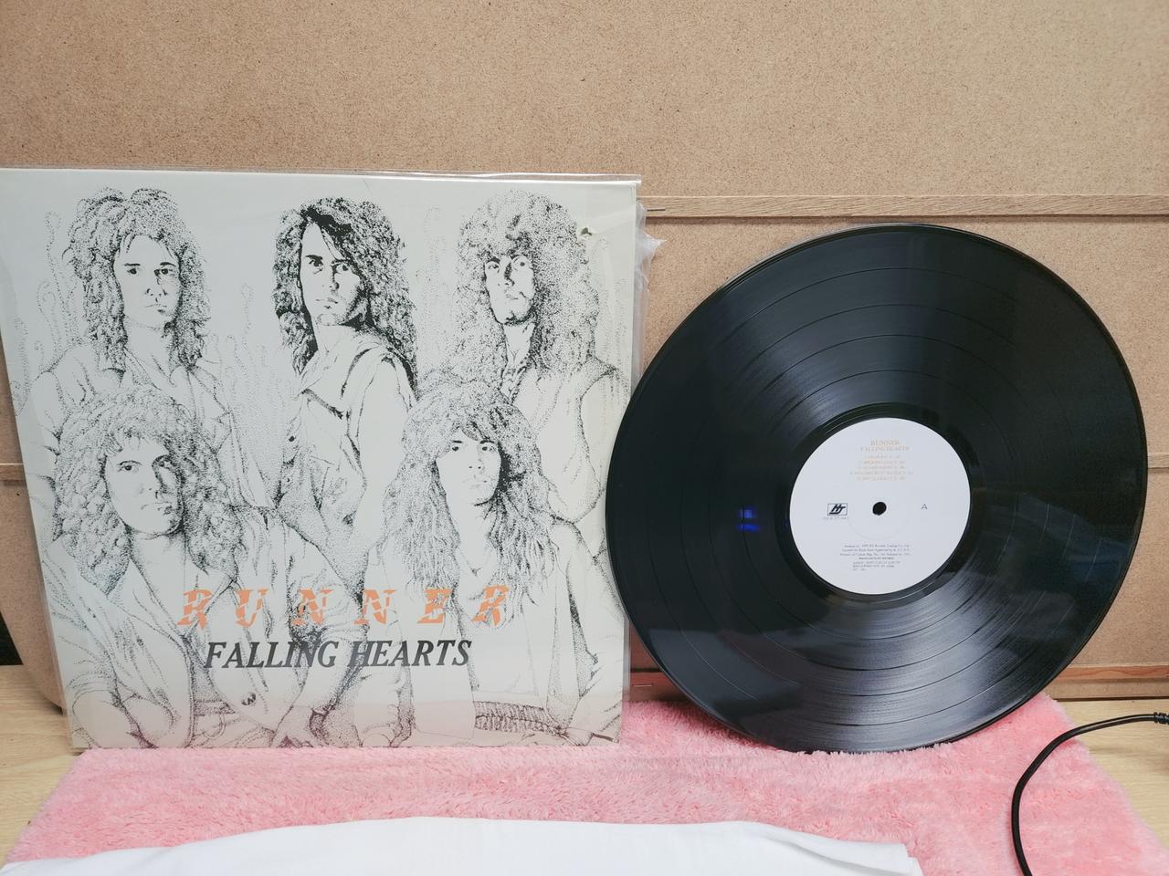 LP RUNNER Falling Hearts 세컨웨어(헬로마켓)