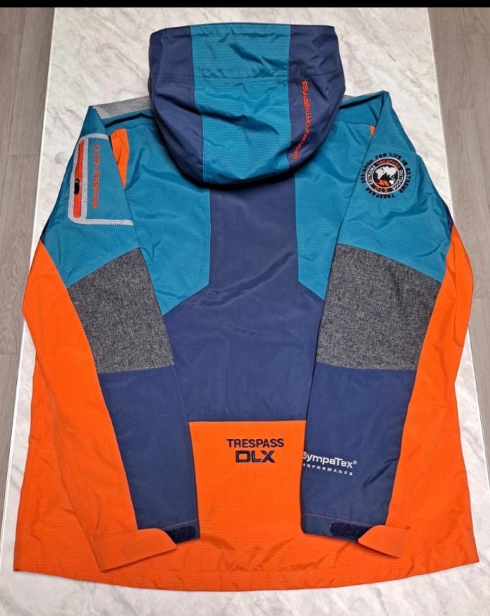 트레스패스 아웃도어 방수자켓