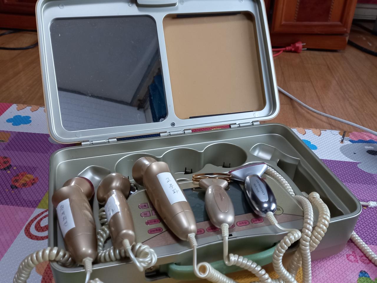 얼굴마사지기/ 피부탄력최고