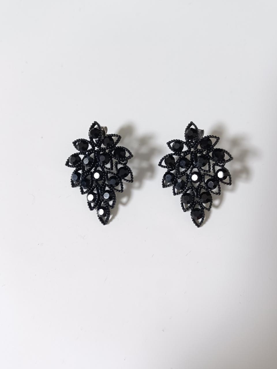 블랙 패션 귀걸이