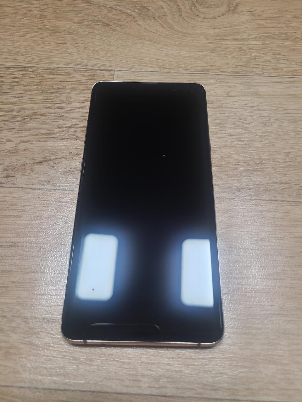 갤럭시 s10 5g 파손X잔상X기스O