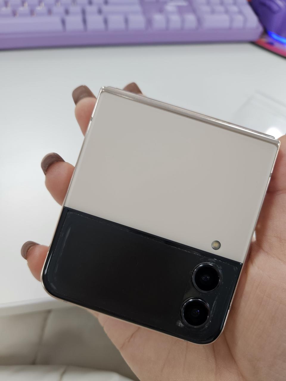 갤럭시 Z플립4 256