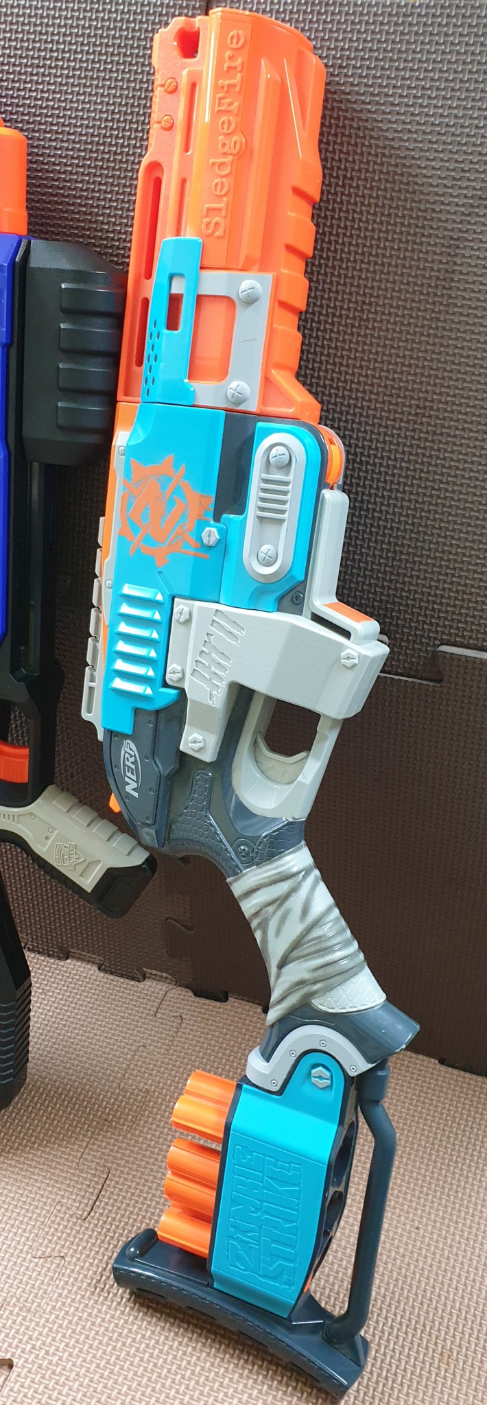 너프건 산탄시리즈 입니다