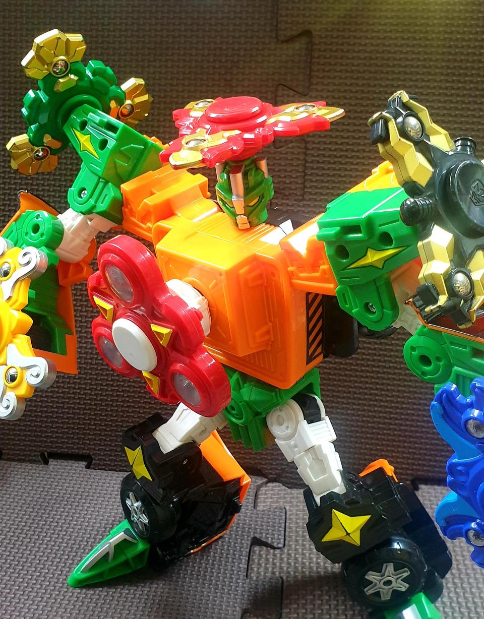 헬로카봇 스피너블 추가스피너 5개입니다