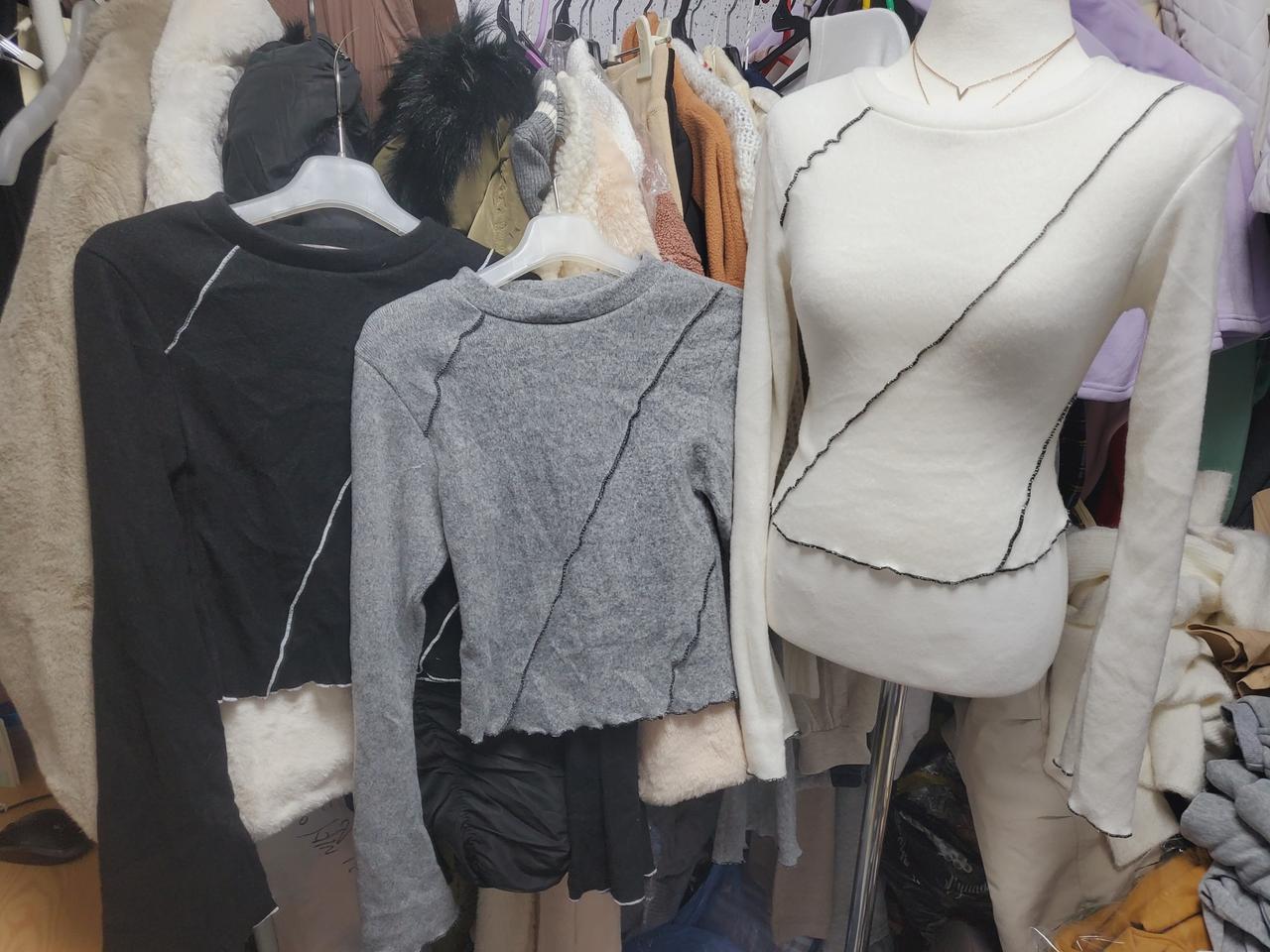 딱붙 겉기모 쫀쫀 크롭니트