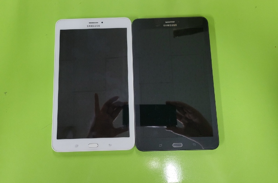 갤럭시탭E(SM-T375.T378]LTE&WIFI둘다사용가능