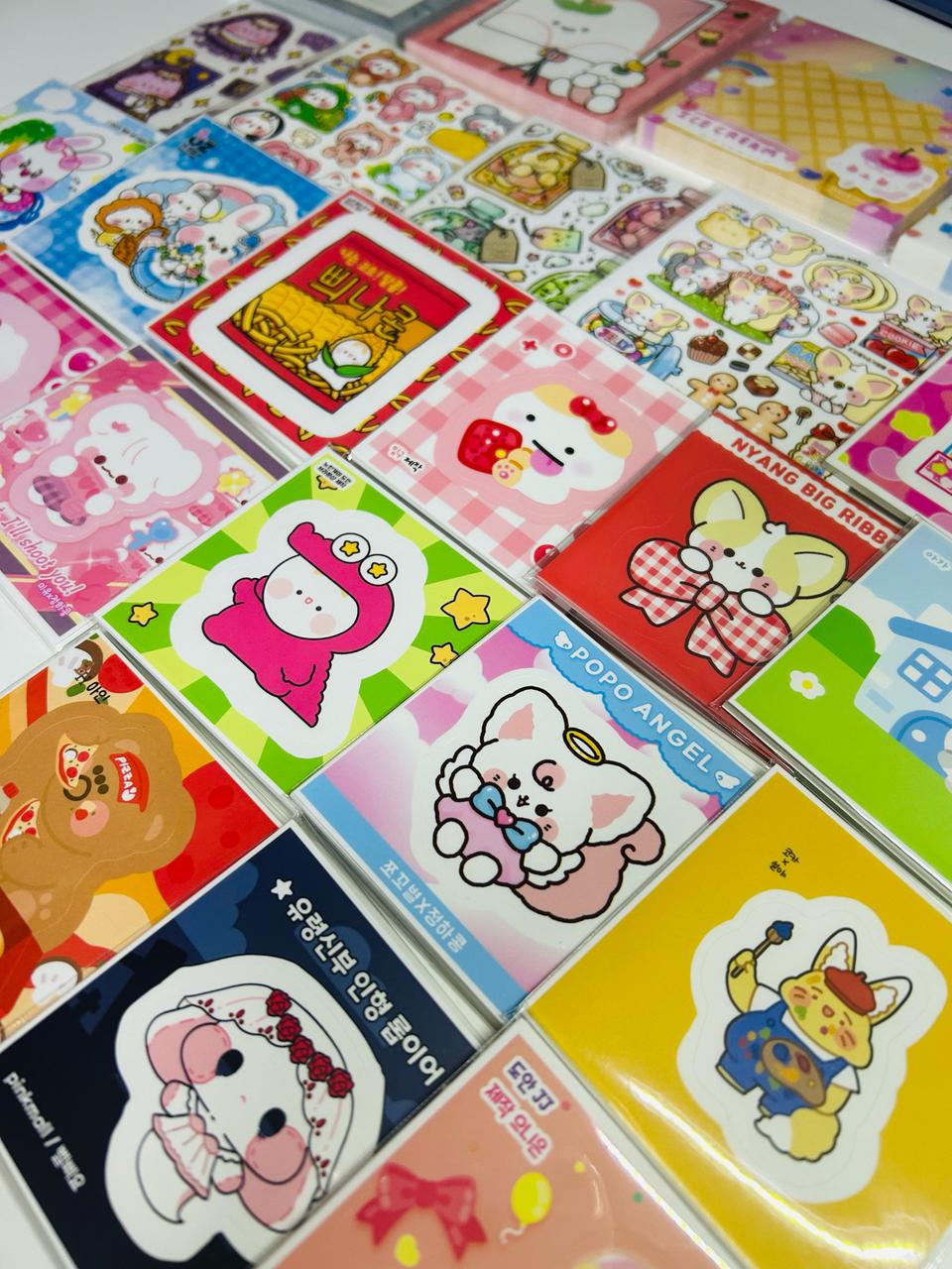 다꾸 포용 4배 랜덤박스 판매 ( 떡메 도무송 인스 랩핑지 스티커 )