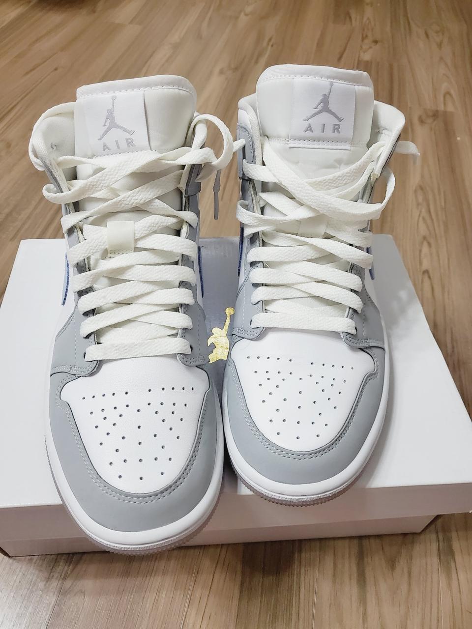 나이키 조던1 미드울프그레이 250