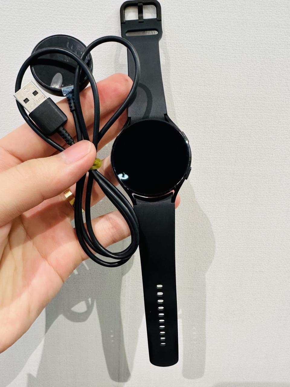 1862) 갤럭시워치4 44MM 블랙 16기가 판매합니다