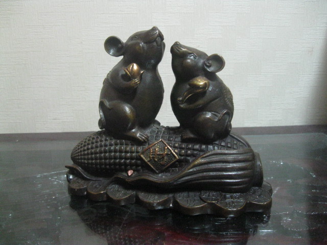 재물복 브론즈 조각품