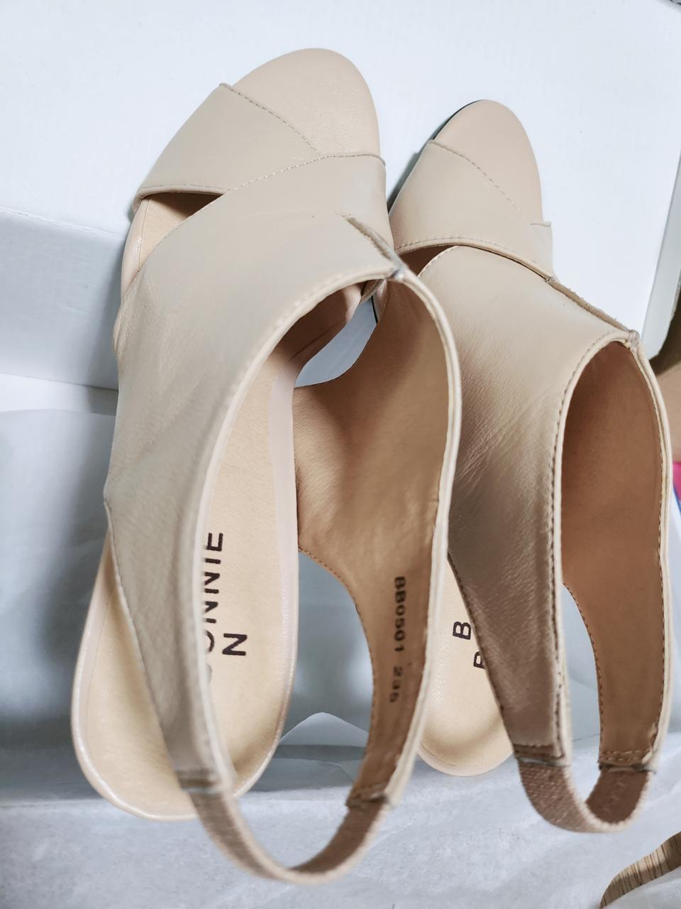 가죽 샌들 235  새거