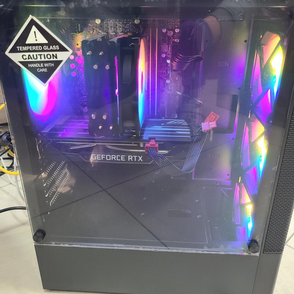 i5 12400F / RTX2060SUPER 거의새상품 조립컴퓨터