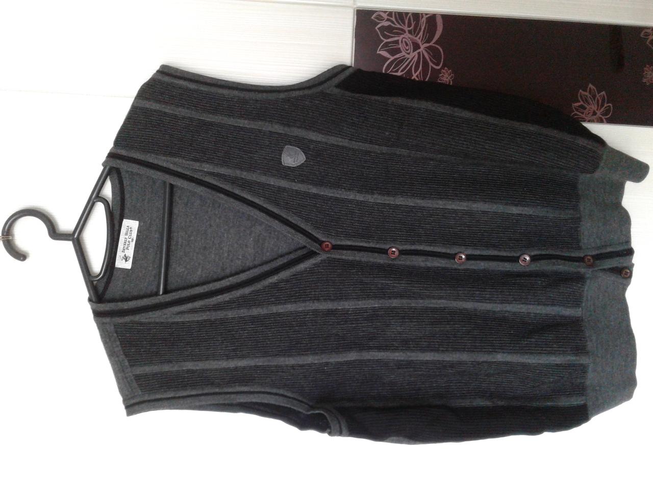 100 버버리힐스폴로클럽 남성 브이넥 모혼방 니트 조끼