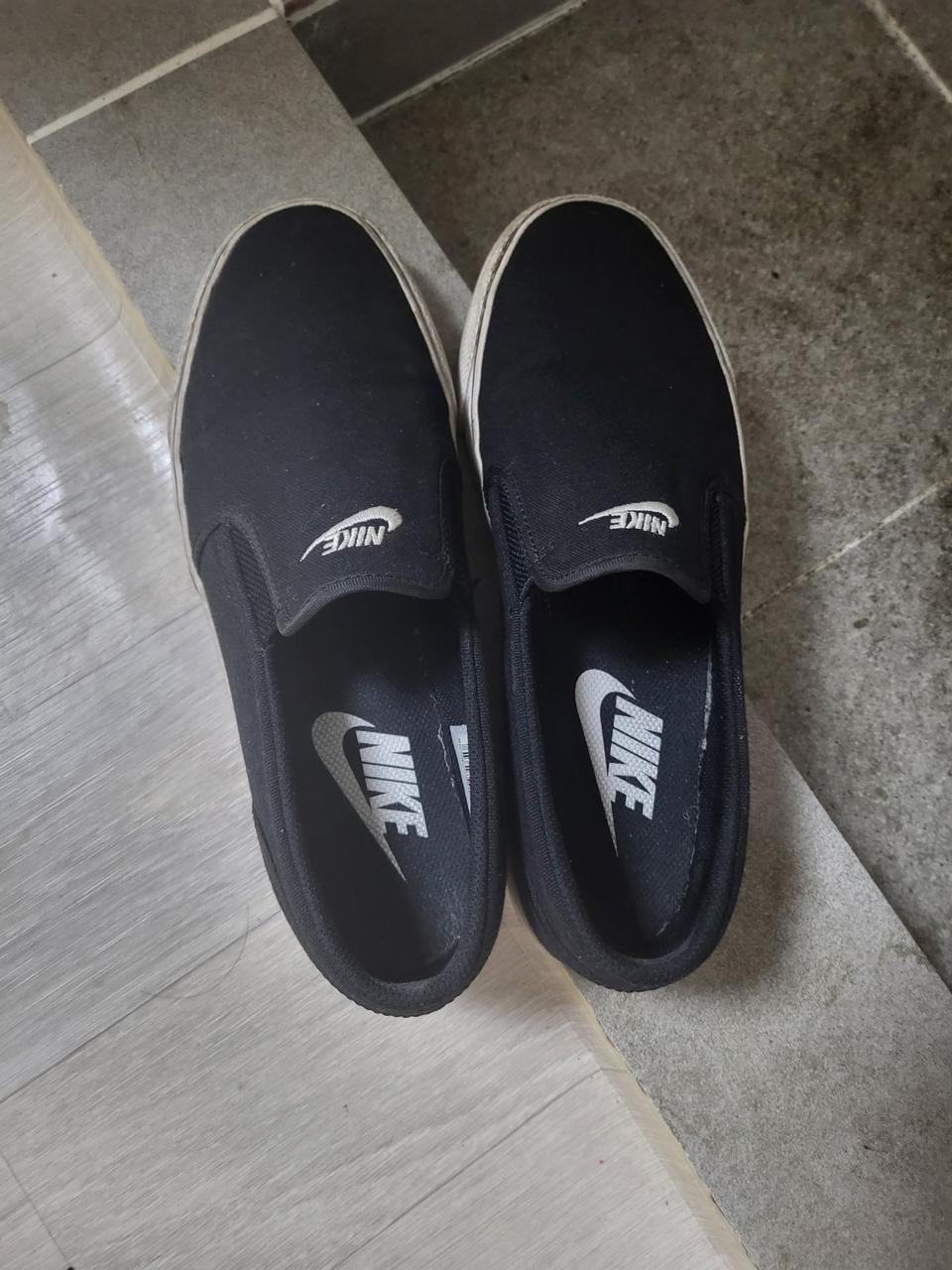 나이키 슬립온 250 사이즈 블랙 판매