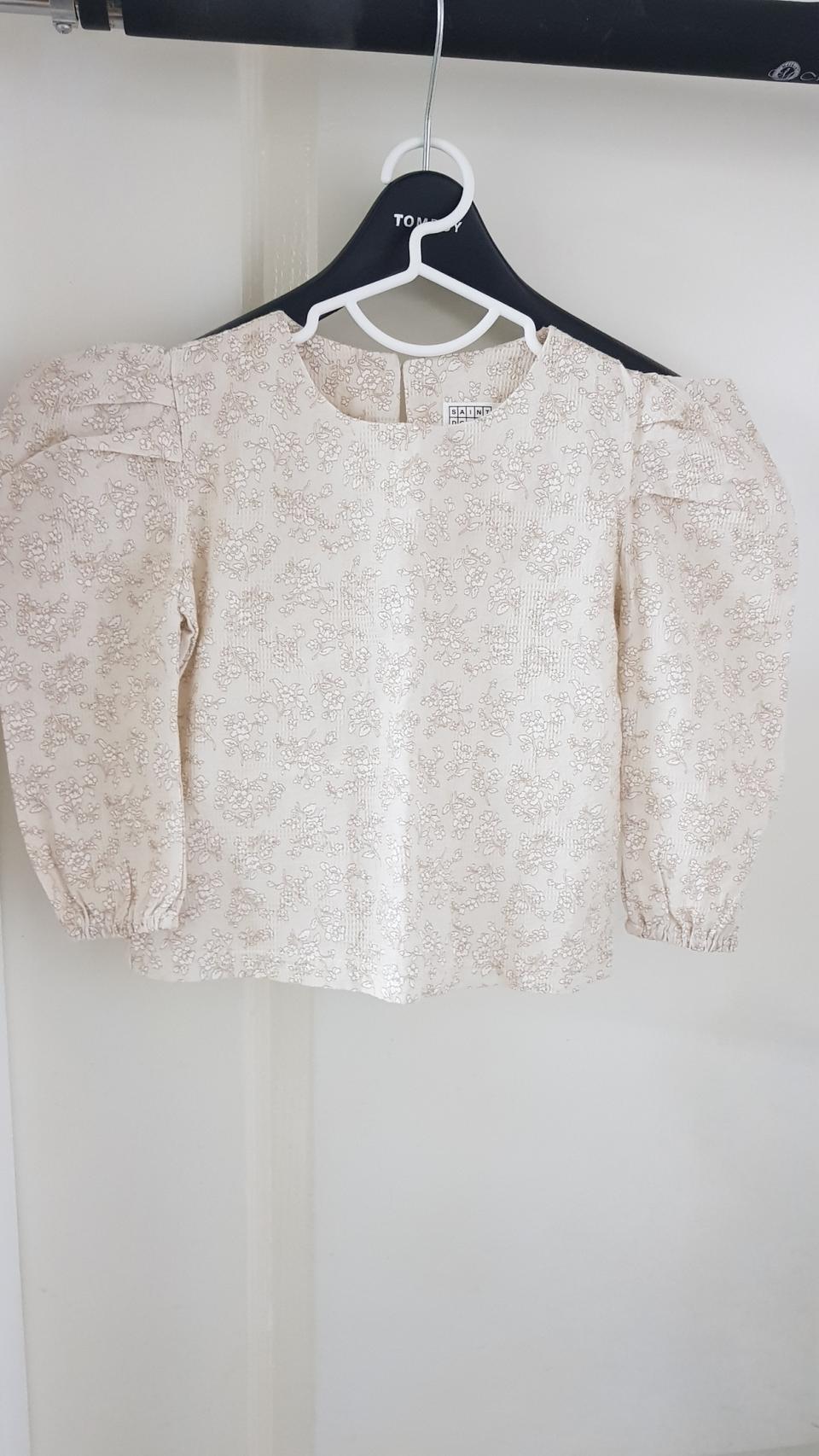 (여아의류)여자아기 꽃무늬 블라우스 S