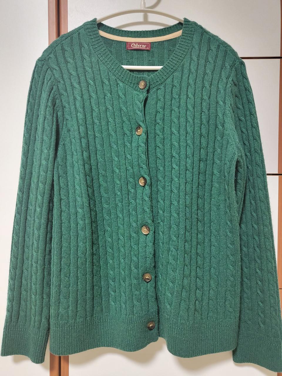 오스본 꽈배기가디건