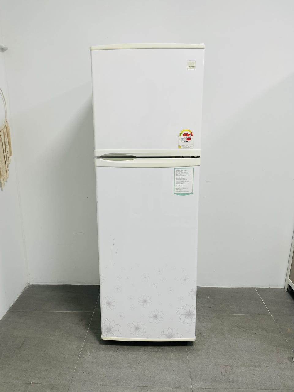 품번d7x 소형냉장고 240리터 대우냉장고 2단 성에없음