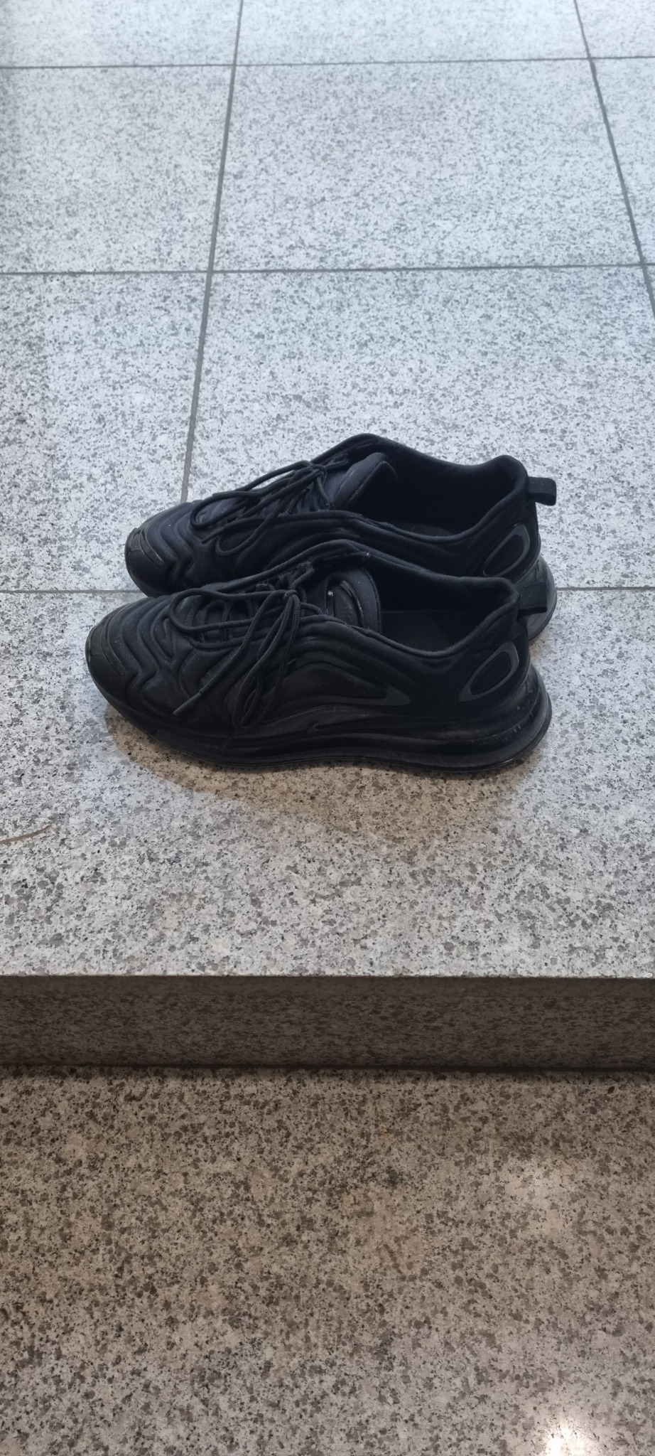 나이키에어맥스 720