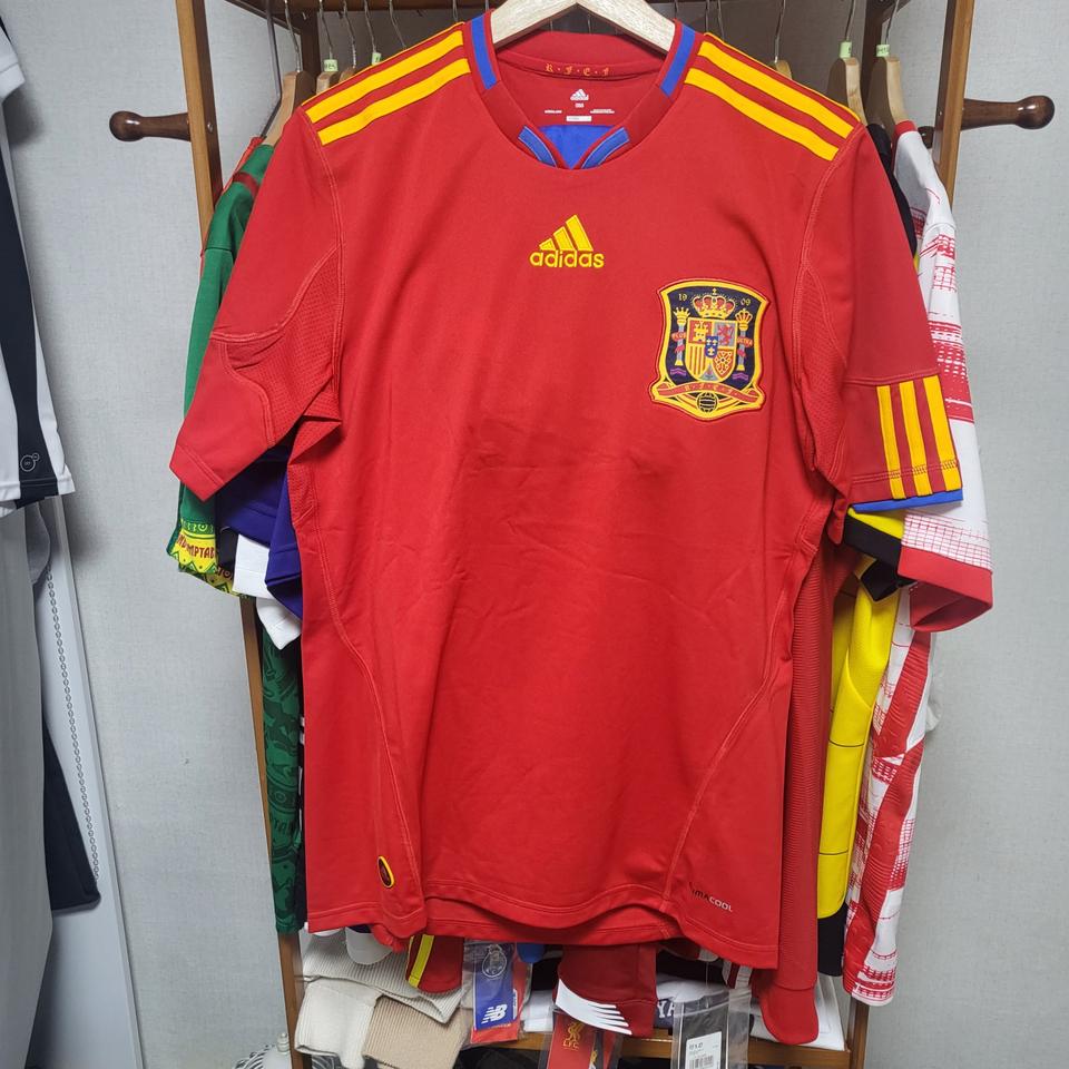 스페인 월드컵 우승시즌 유니폼