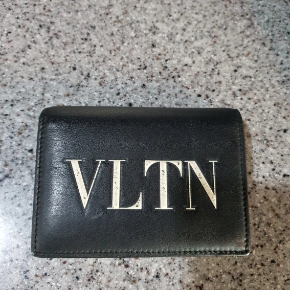 발렌티노중지갑ㅡ정품(상태아주좋아요)