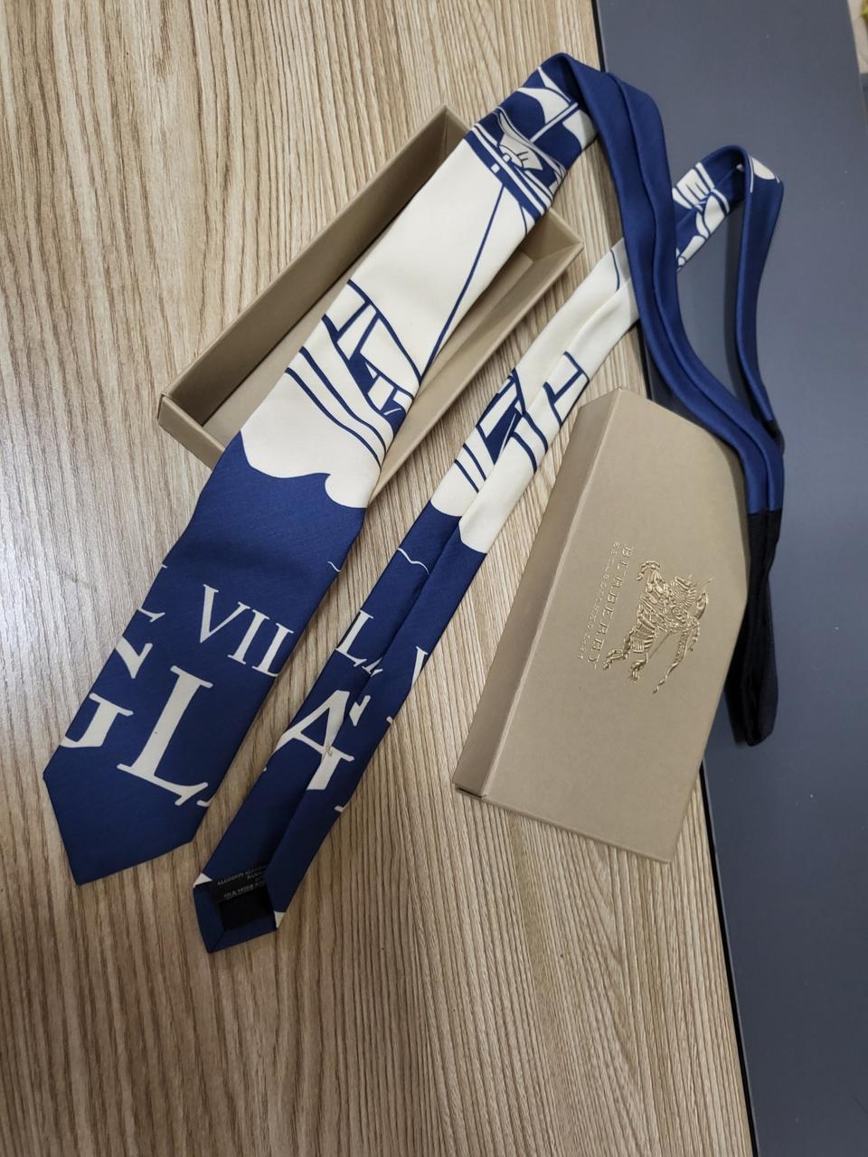 정품 미개봉 버버리 프로섬  넥타이 남성 네고불가