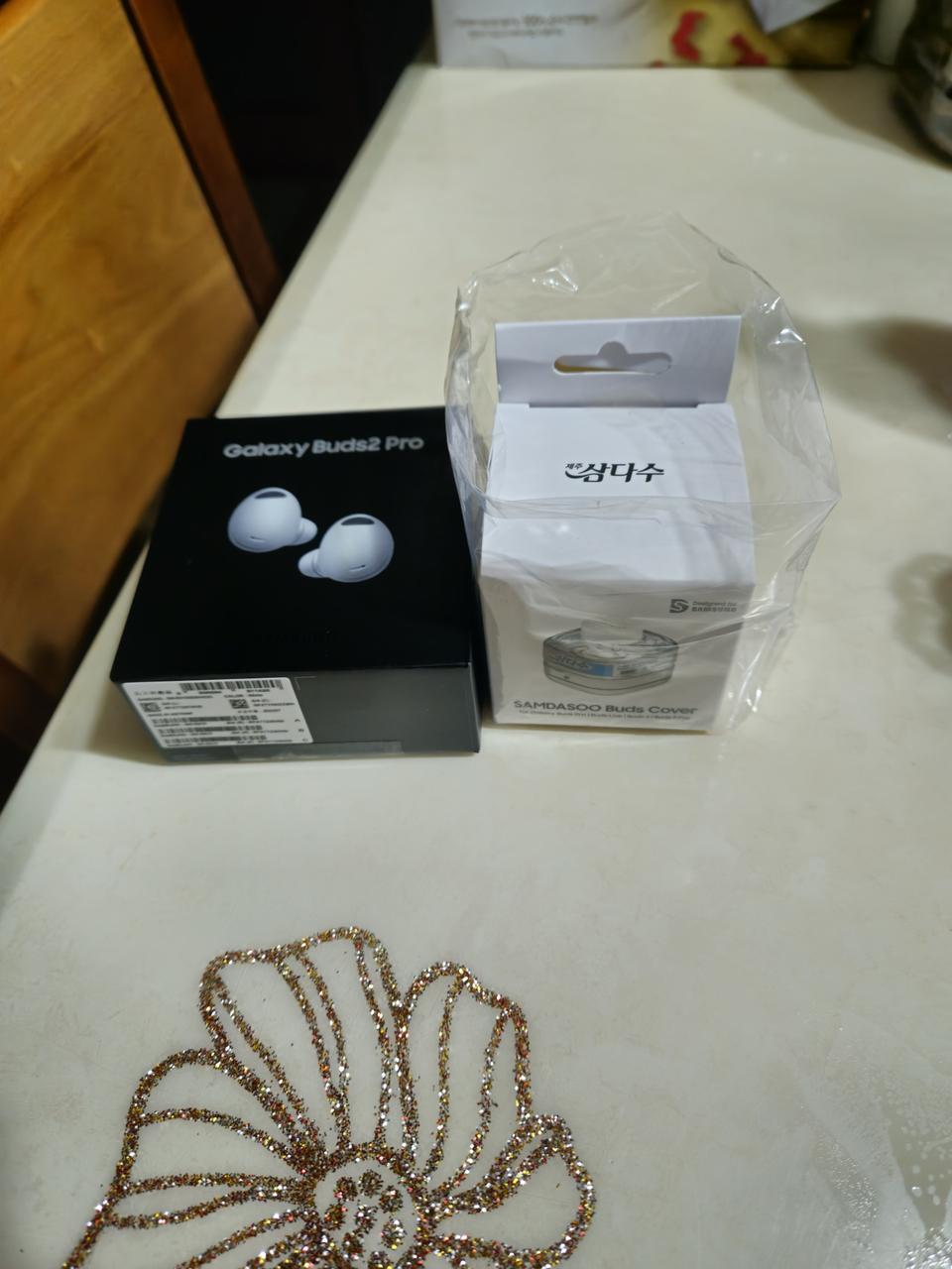 버즈2프로 화이트 삼다수케이스 일괄 미개봉 수원탑동