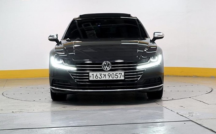 아는 사람들만 안다는 소문의 명차 (폭스바겐)아테온