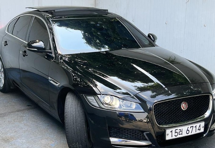 계약하고 싶어서 몸이 근질근질거릴 차량 (재규어)XF