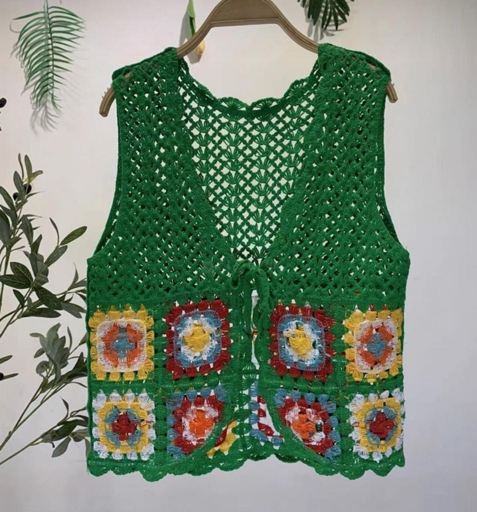 신상...모티브조끼