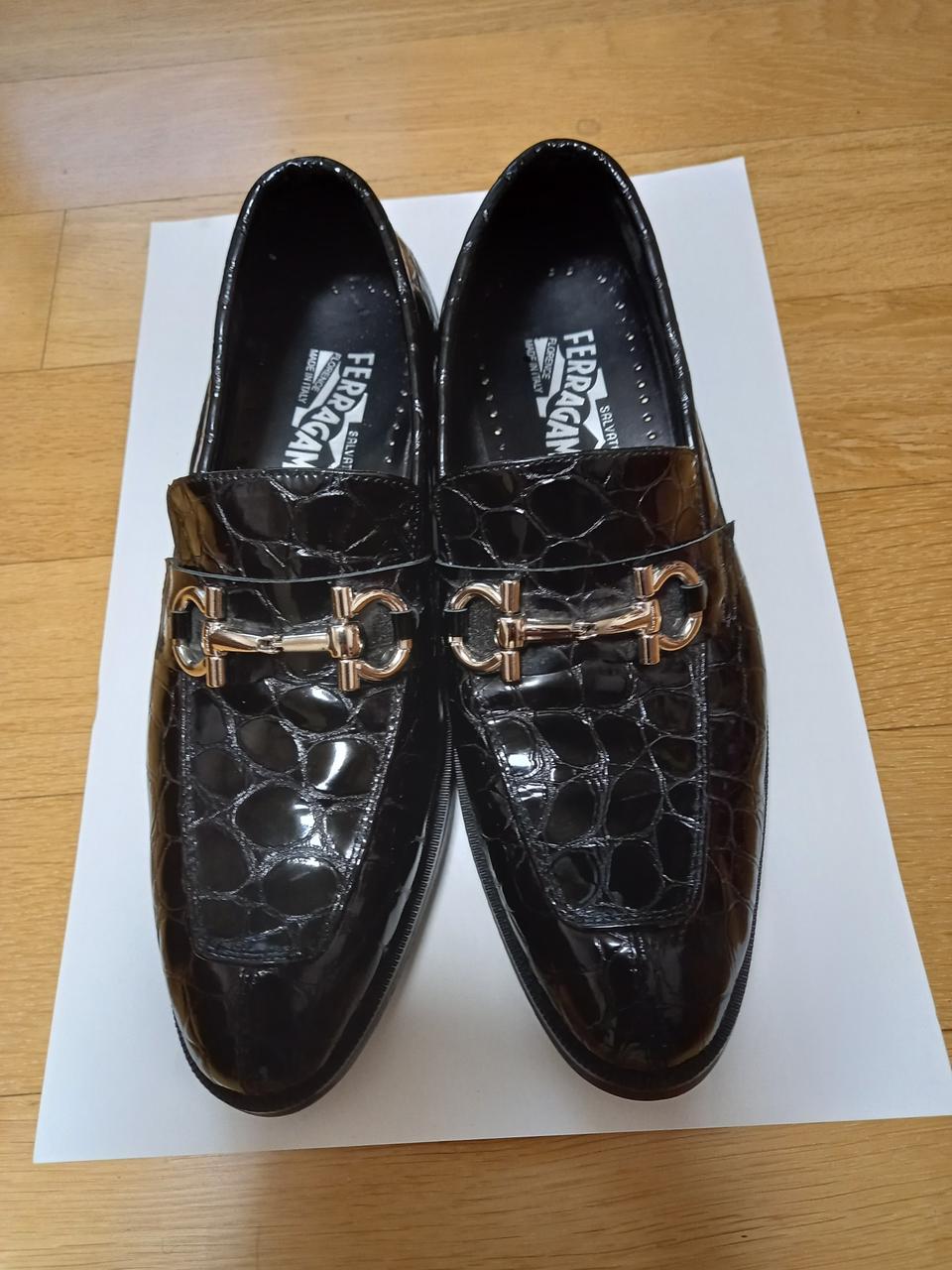 페라가모 남성구두260mm