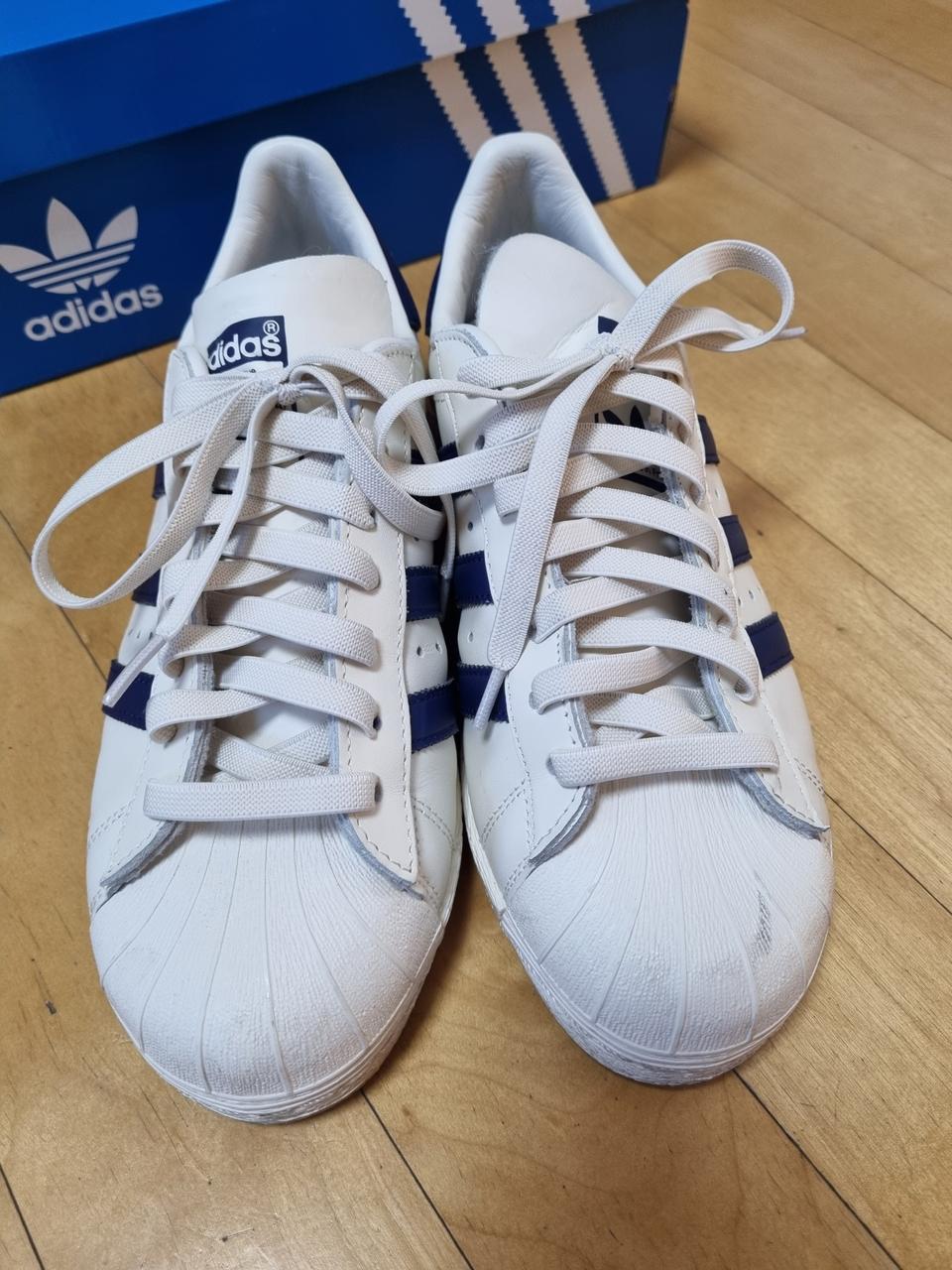 슈퍼스타 82 GZ1537 250