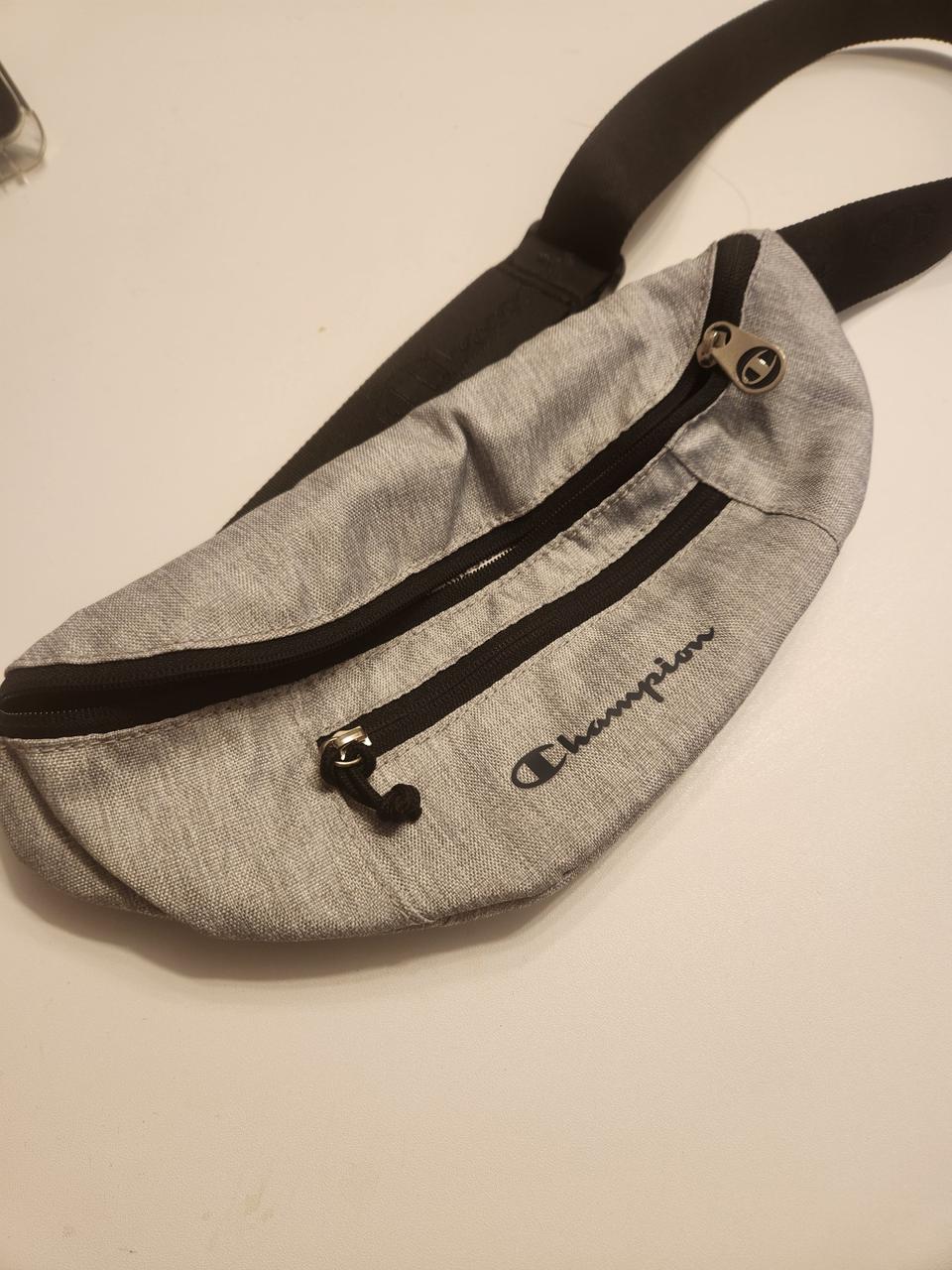 챔피온 힙색 스포츠가방