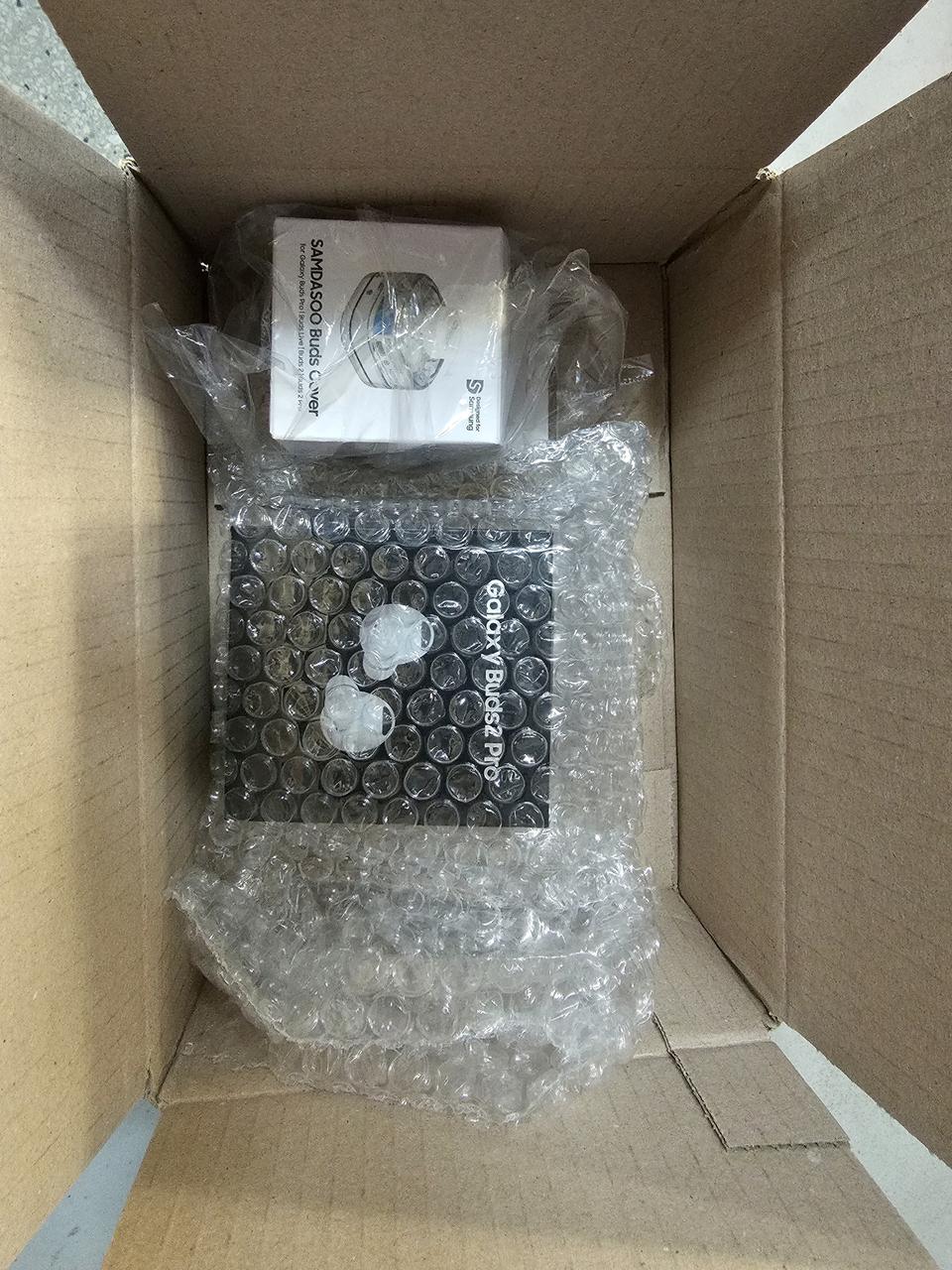 (미개봉)삼성 버즈2프로 + 삼다수케이스 팝니다