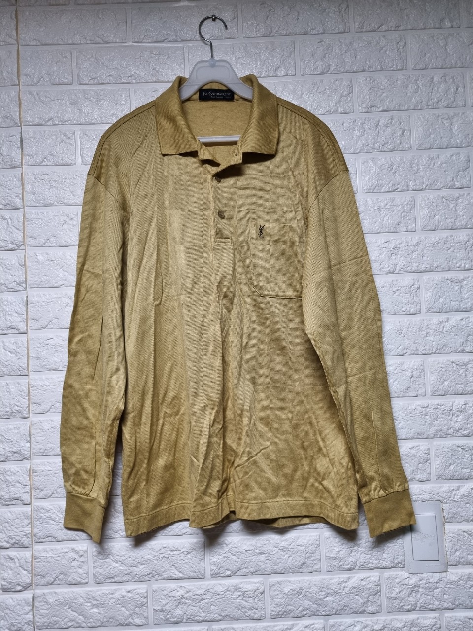 입생로랑 남성 카라티셔츠