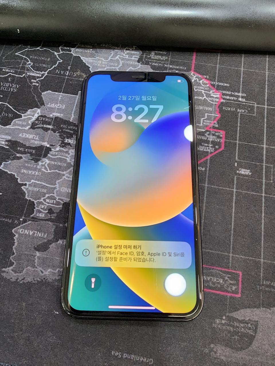 아이폰11프로 그레이 팔아요