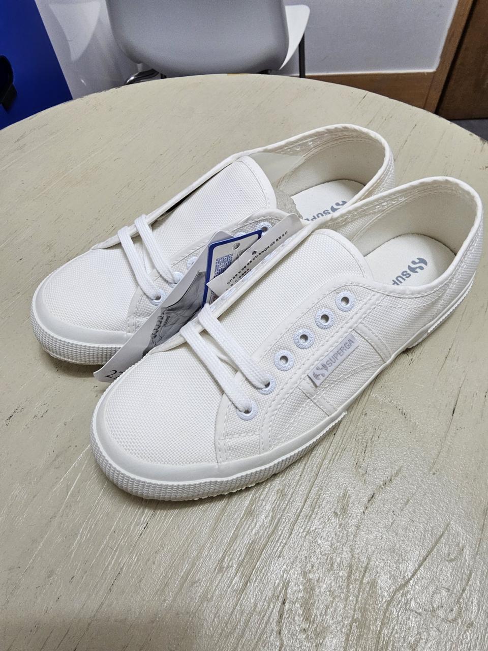 260 수페르가 미착용 새상품