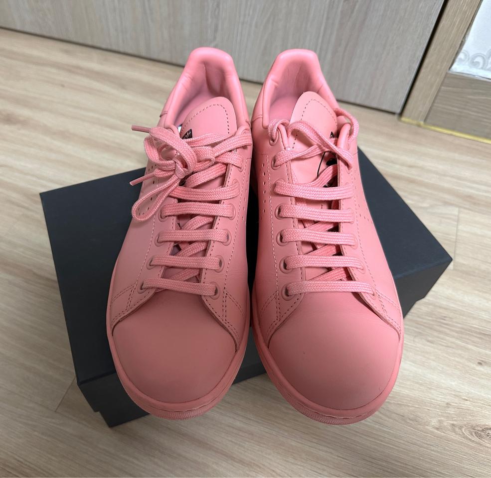 아디다스 라프시몬스 스탠스미스 핑크